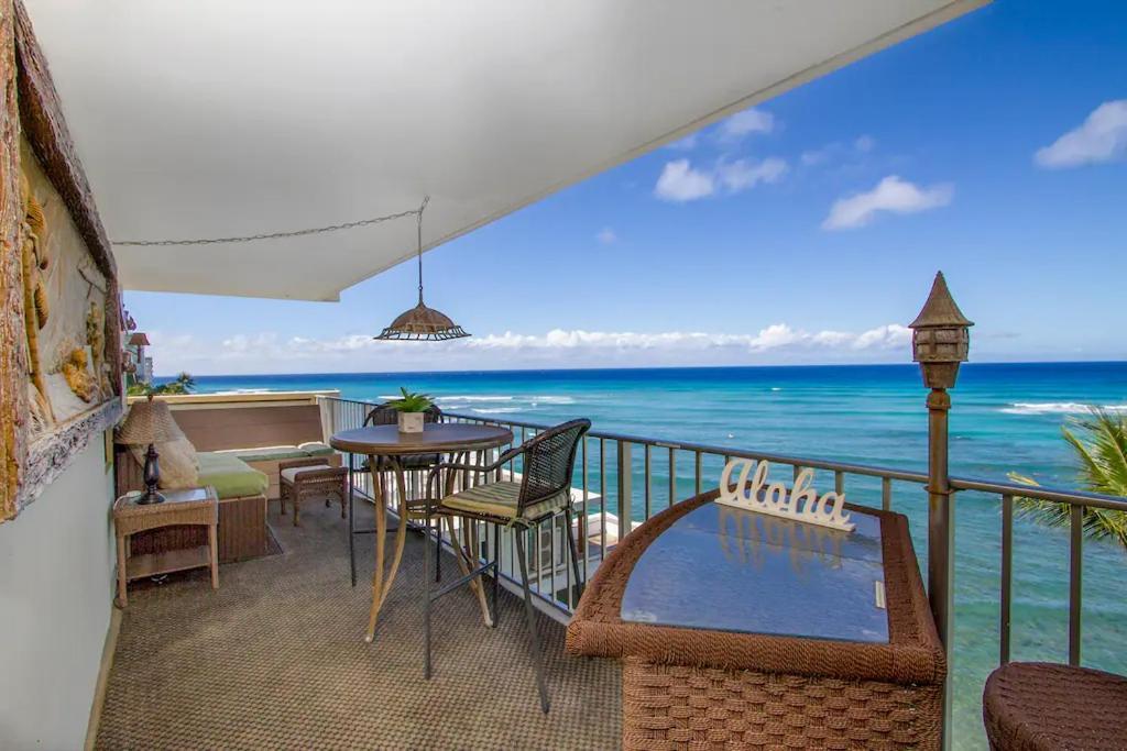 Diamond Head Aparthotel