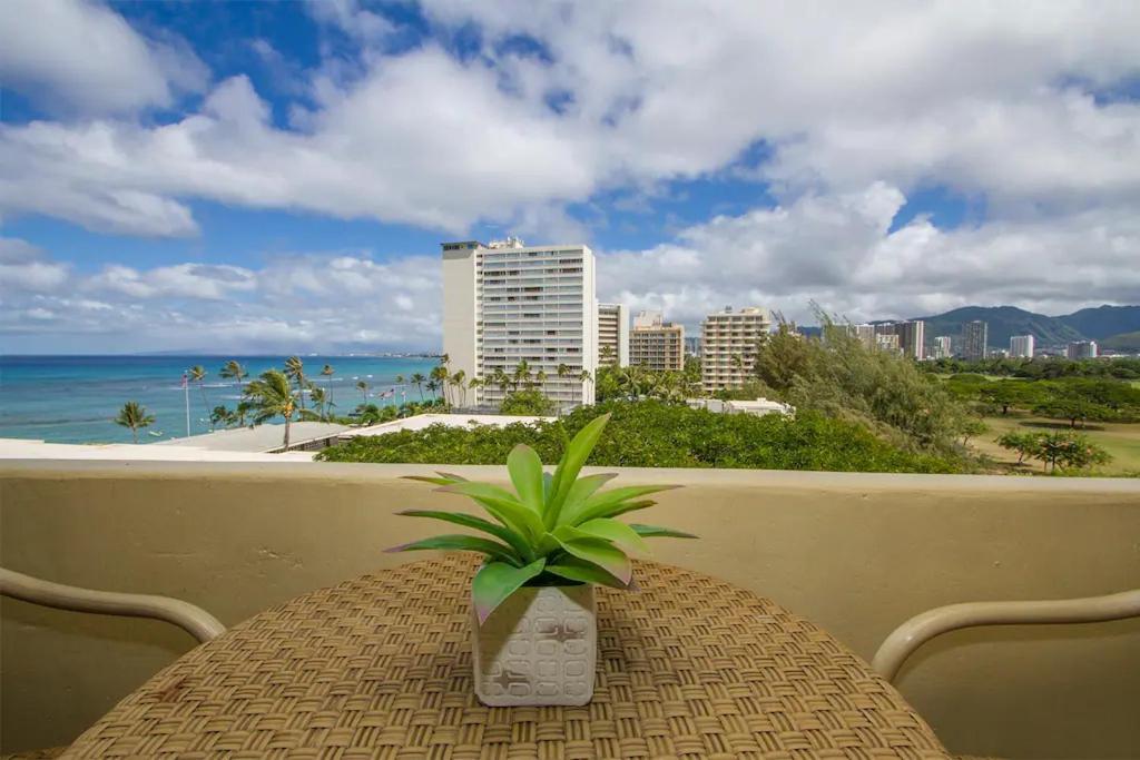Diamond Head *